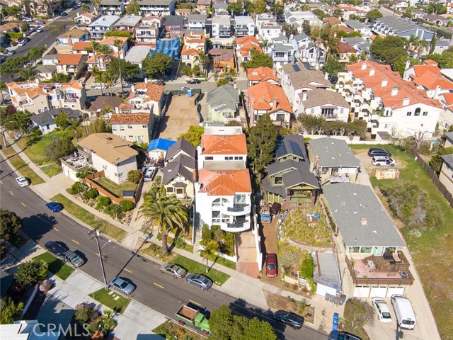 518 Helberta Avenue, Redondo Beach, California 90277, 4 Bedrooms Bedrooms, ,2 BathroomsBathrooms,Residential,Sold,Helberta,SB21043210