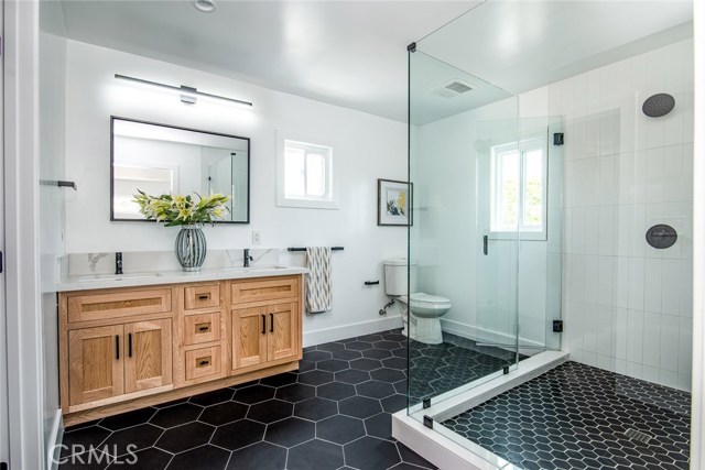 2517 Fisk Lane, Redondo Beach, California 90278, 4 Bedrooms Bedrooms, ,3 BathroomsBathrooms,Residential,Sold,Fisk,SB20145075