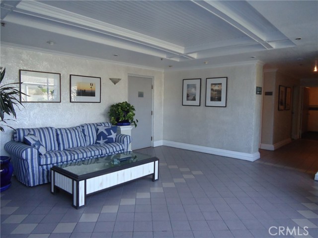 615 Esplanade, Redondo Beach, California 90277, 1 Bedroom Bedrooms, ,1 BathroomBathrooms,Residential,Sold,Esplanade,PV17119057