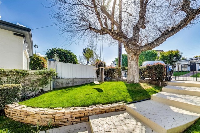 641 35th Street, Manhattan Beach, California 90266, 5 Bedrooms Bedrooms, ,3 BathroomsBathrooms,Residential,Sold,35th,SB21047084