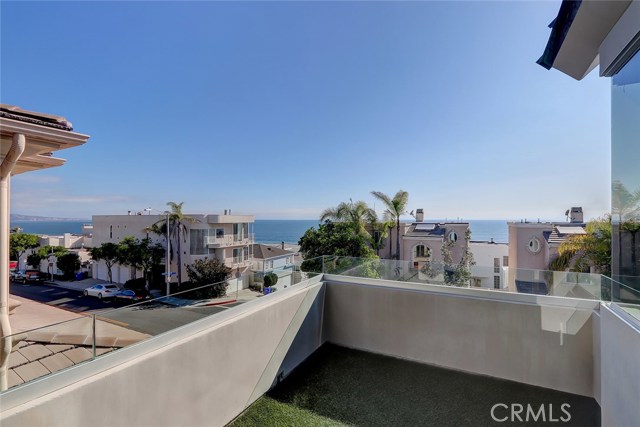 2804 Highland Avenue, Manhattan Beach, California 90266, 4 Bedrooms Bedrooms, ,3 BathroomsBathrooms,Residential,Sold,Highland,SB20147687
