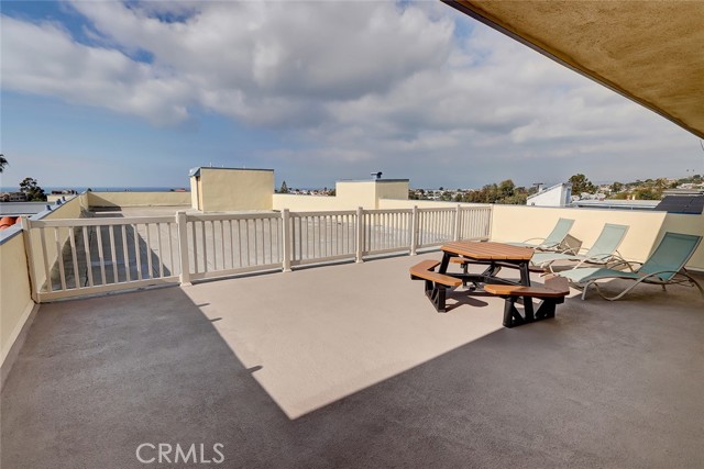 1707 Pacific Coast, Hermosa Beach, California 90254, 1 Bedroom Bedrooms, ,1 BathroomBathrooms,Residential,Sold,Pacific Coast,SB21083287