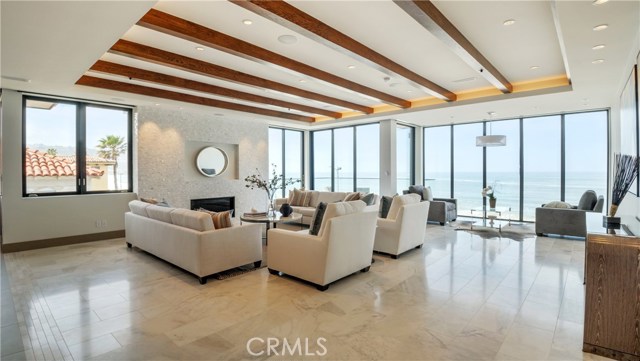 1000 Esplanade, Redondo Beach, California 90277, 2 Bedrooms Bedrooms, ,2 BathroomsBathrooms,Residential,Sold,Esplanade,SB17089319