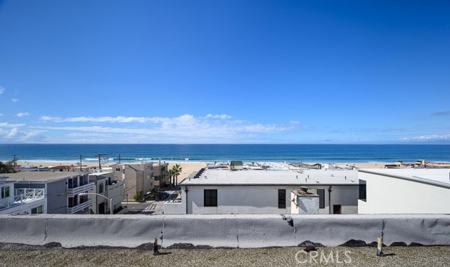 133 1st Street, Manhattan Beach, California 90266, 3 Bedrooms Bedrooms, ,2 BathroomsBathrooms,Residential,Sold,1st,SB20052011