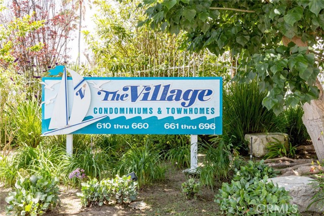 620 The Village, Redondo Beach, California 90277, 1 Bedroom Bedrooms, ,1 BathroomBathrooms,Residential,Sold,The Village,SB17035321