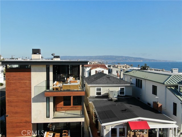 233 6th Street, Manhattan Beach, California 90266, ,Residential Income,Sold,6th,SB19129198