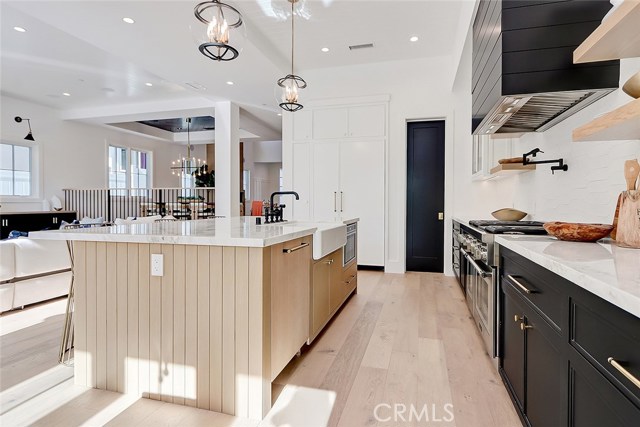 3405 Pine Avenue, Manhattan Beach, California 90266, 5 Bedrooms Bedrooms, ,4 BathroomsBathrooms,Residential,Sold,Pine,SB20165715