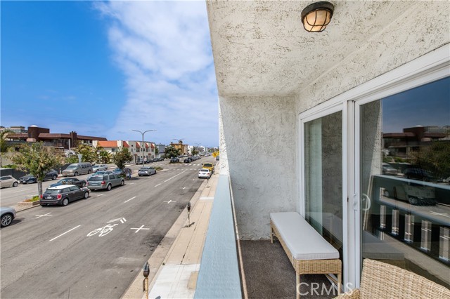 320 Hermosa Avenue, Hermosa Beach, California 90254, 1 Bedroom Bedrooms, ,1 BathroomBathrooms,Residential,Sold,Hermosa,SB21065993