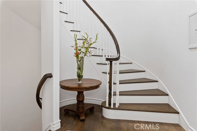 952 15th Street, Hermosa Beach, California 90254, 4 Bedrooms Bedrooms, ,3 BathroomsBathrooms,Residential,Sold,15th,SB20106766