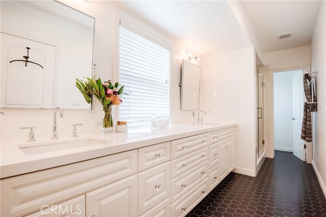2030 Prospect Avenue, Hermosa Beach, California 90254, 3 Bedrooms Bedrooms, ,3 BathroomsBathrooms,Residential,Sold,Prospect,SB20202137
