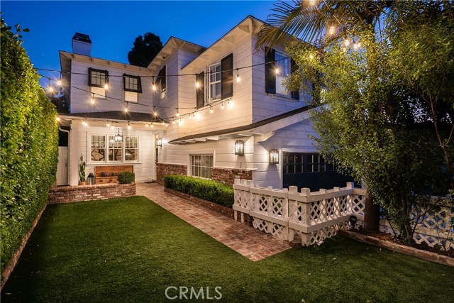 724 29th Street, Manhattan Beach, California 90266, 4 Bedrooms Bedrooms, ,3 BathroomsBathrooms,Residential,Sold,29th,SB19279046