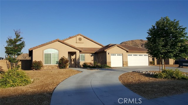 15541 Lookout Road,Apple Valley,CA 92307, USA