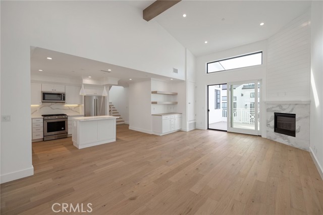 2114 Carnegie Lane, Redondo Beach, California 90278, 4 Bedrooms Bedrooms, ,4 BathroomsBathrooms,Residential,Sold,Carnegie,SB21029726