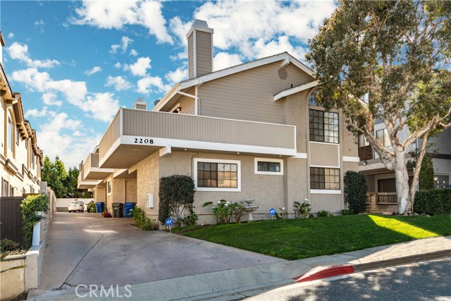 2208 Carnegie Lane, Redondo Beach, California 90278, 3 Bedrooms Bedrooms, ,2 BathroomsBathrooms,Residential,Sold,Carnegie,SB20039624