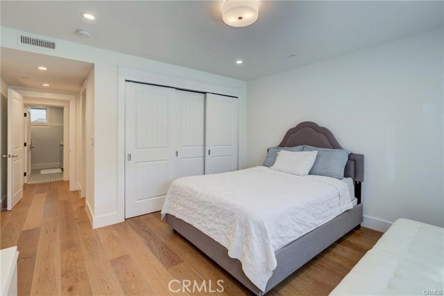 548 Pine Street, Hermosa Beach, California 90254, 4 Bedrooms Bedrooms, ,3 BathroomsBathrooms,Residential,Sold,Pine,SB19142992