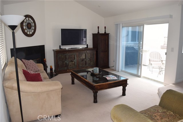 720 Lucia Avenue, Redondo Beach, California 90277, 5 Bedrooms Bedrooms, ,3 BathroomsBathrooms,Residential,Sold,Lucia,SB17080801