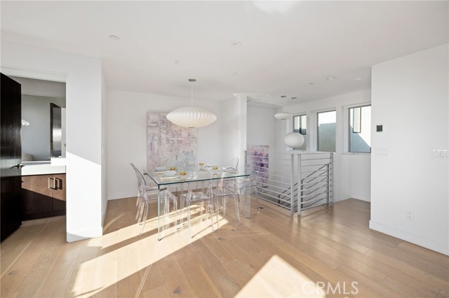 319 34th Place, Manhattan Beach, California 90266, 3 Bedrooms Bedrooms, ,3 BathroomsBathrooms,Residential,Sold,34th,PV21029643