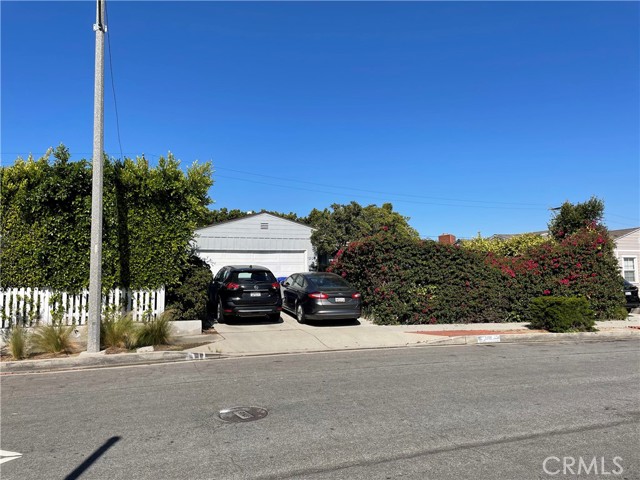 1209 Meadows Avenue, Manhattan Beach, California 90266, 3 Bedrooms Bedrooms, ,1 BathroomBathrooms,Residential,Sold,Meadows,SB21082507