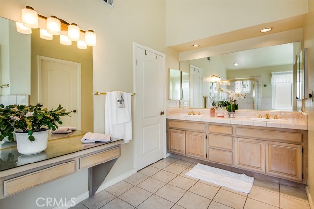 2510 Huntington Lane, Redondo Beach, California 90278, 4 Bedrooms Bedrooms, ,3 BathroomsBathrooms,Residential,Sold,Huntington,SB18091628