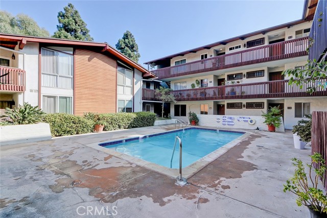 1 Bed Home for Sale in Culver City, California