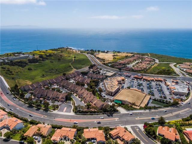 11 Via Veneta, Rancho Palos Verdes, California 90275, 3 Bedrooms Bedrooms, ,2 BathroomsBathrooms,Residential,Sold,Via Veneta,PV19089435