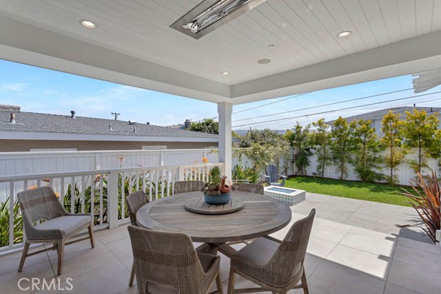 1307 Gertruda Avenue, Redondo Beach, California 90277, 5 Bedrooms Bedrooms, ,1 BathroomBathrooms,Residential,Sold,Gertruda,SB21076858