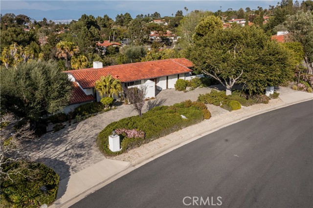 1308 Vuelta Place, Palos Verdes Estates, California 90274, 5 Bedrooms Bedrooms, ,3 BathroomsBathrooms,Residential,Sold,Vuelta,SB21062308