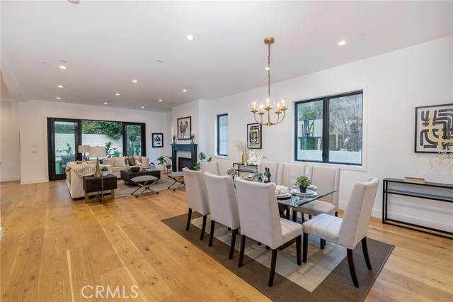 2400 John Street, Manhattan Beach, California 90266, 5 Bedrooms Bedrooms, ,2 BathroomsBathrooms,Residential,Sold,John,SB19208383