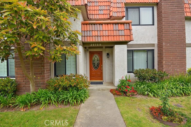 Welcome to 28135 Ridgecove Court South Welcome to 28135 Ridgecove Court South