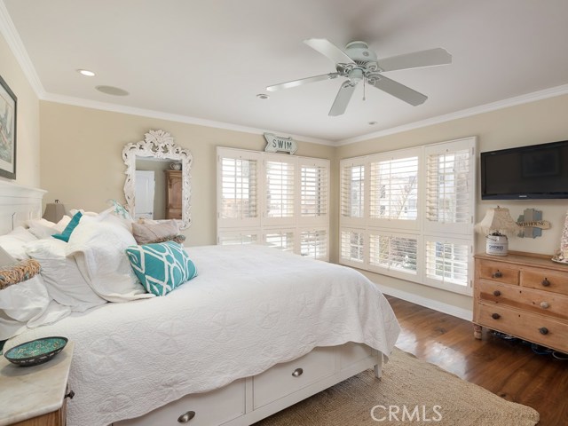 240 Monterey Boulevard, Hermosa Beach, California 90254, 3 Bedrooms Bedrooms, ,2 BathroomsBathrooms,Residential,Sold,Monterey,SB19037941
