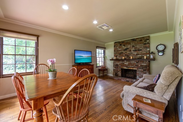 729 27th Street, Manhattan Beach, California 90266, 3 Bedrooms Bedrooms, ,2 BathroomsBathrooms,Residential,Sold,27th,RS20129725