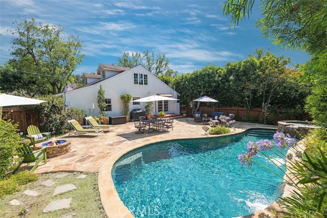 11 Dapplegray Lane, Rolling Hills Estates, California 90274, 3 Bedrooms Bedrooms, ,1 BathroomBathrooms,Residential,Sold,Dapplegray,PV21163306