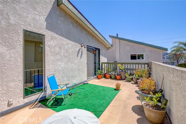 2521 Carnegie Lane, Redondo Beach, California 90278, 2 Bedrooms Bedrooms, ,1 BathroomBathrooms,Residential,Sold,Carnegie,SB19210516