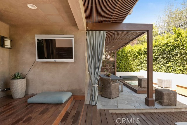 1724 Walnut Avenue, Manhattan Beach, California 90266, 4 Bedrooms Bedrooms, ,3 BathroomsBathrooms,Residential,Sold,Walnut,SB21065266