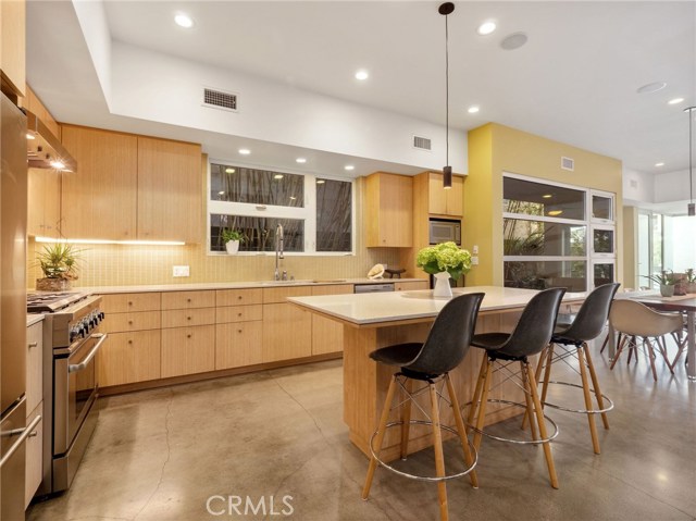 448 31st Street, Manhattan Beach, California 90266, 3 Bedrooms Bedrooms, ,2 BathroomsBathrooms,Residential,Sold,31st,SB20192689