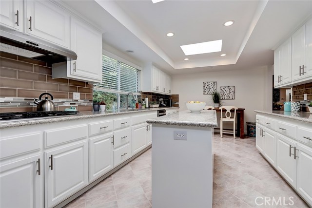 411 Avenue F, Redondo Beach, California 90277, 5 Bedrooms Bedrooms, ,4 BathroomsBathrooms,Residential,Sold,Avenue F,SB20102967