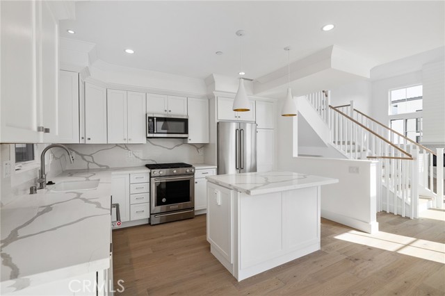 2112 Carnegie Lane, Redondo Beach, California 90278, 5 Bedrooms Bedrooms, ,5 BathroomsBathrooms,Residential,Sold,Carnegie,SB21029715