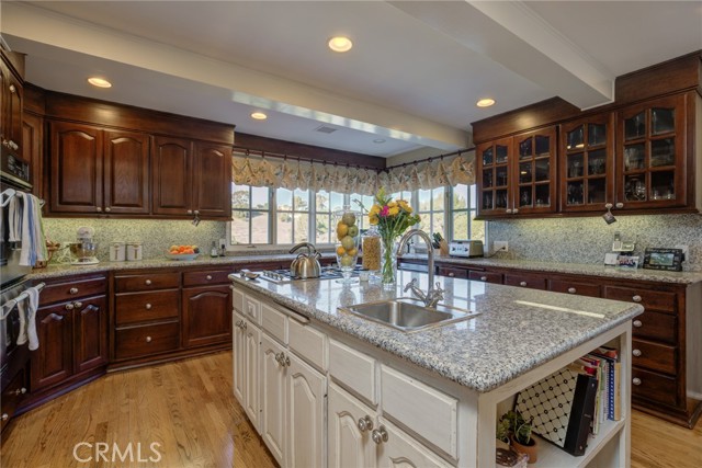 58 Hidden Valley Road, Rolling Hills Estates, California 90274, 6 Bedrooms Bedrooms, ,5 BathroomsBathrooms,Residential,Sold,Hidden Valley,SB21026059