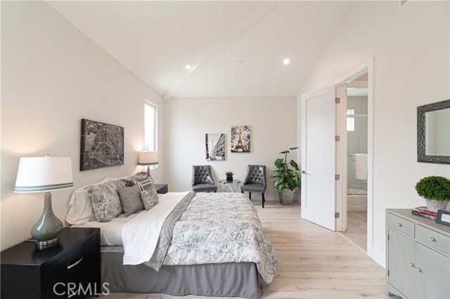 Jack & Jill Bedroom #1