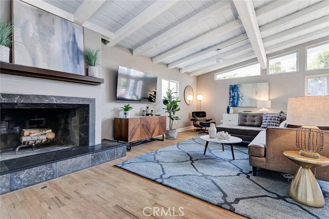 2317 Elm Avenue, Manhattan Beach, California 90266, 4 Bedrooms Bedrooms, ,3 BathroomsBathrooms,Residential,Sold,Elm,SB21152627