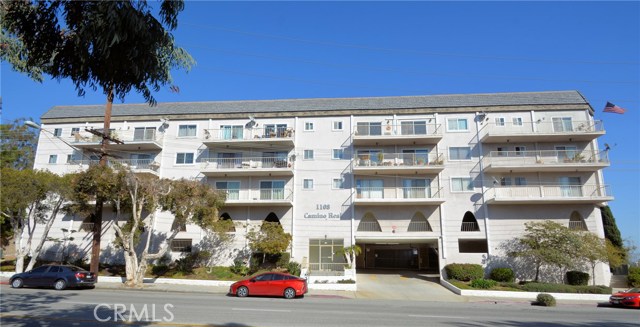 1108 Camino Real, Redondo Beach, California 90277, 2 Bedrooms Bedrooms, ,2 BathroomsBathrooms,Residential,Sold,Camino Real,PW20021748