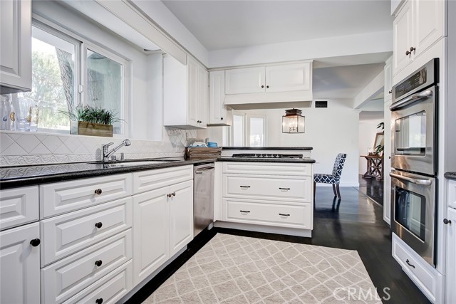 7 Dobbin Lane, Rolling Hills Estates, California 90274, 3 Bedrooms Bedrooms, ,2 BathroomsBathrooms,Residential,Sold,Dobbin,PV21022834