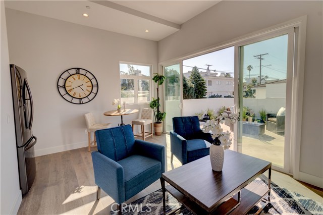 1401 Corona Street, Hermosa Beach, California 90254, 4 Bedrooms Bedrooms, ,3 BathroomsBathrooms,Residential,Sold,Corona,SB20015755