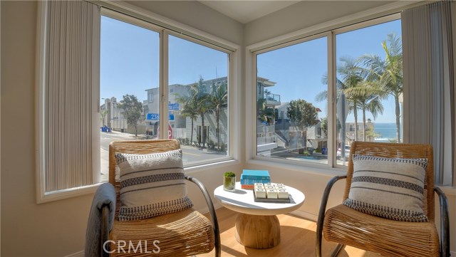 2300 Manhattan Avenue, Manhattan Beach, California 90266, 3 Bedrooms Bedrooms, ,2 BathroomsBathrooms,Residential,Sold,Manhattan,SB19057748