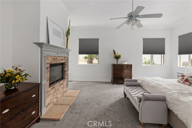 952 15th Street, Hermosa Beach, California 90254, 4 Bedrooms Bedrooms, ,3 BathroomsBathrooms,Residential,Sold,15th,SB20106766