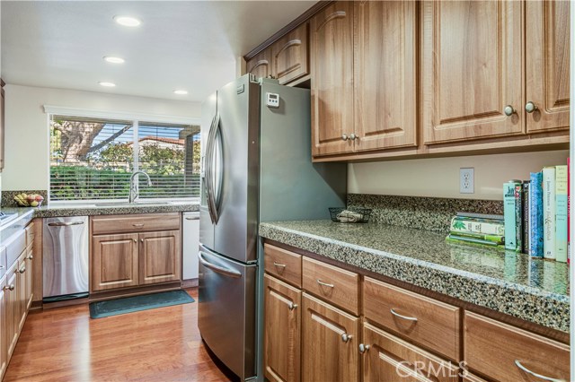 24 Sycamore Lane, Rolling Hills Estates, California 90274, 2 Bedrooms Bedrooms, ,3 BathroomsBathrooms,Residential,Sold,Sycamore,PV19180483