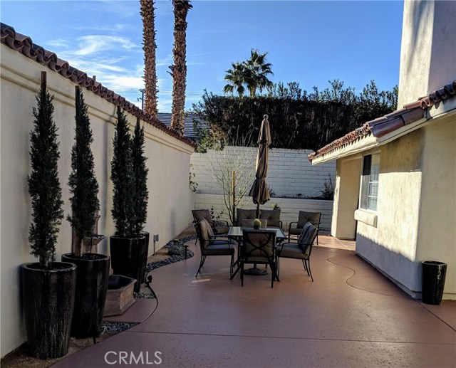 Detail Gallery Image 2 of 15 For 43695 Calle Las Brisas, Palm Desert,  CA 92211 - 2 Beds | 2/1 Baths