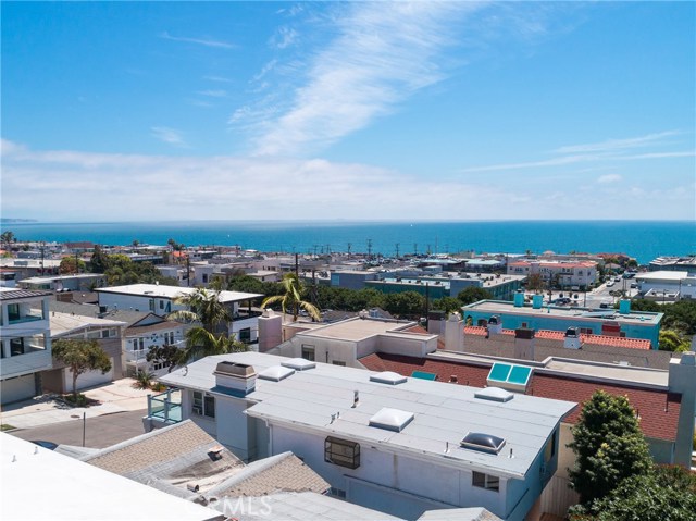 531 13th Street, Manhattan Beach, California 90266, 4 Bedrooms Bedrooms, ,2 BathroomsBathrooms,Residential,Sold,13th,SB20116052