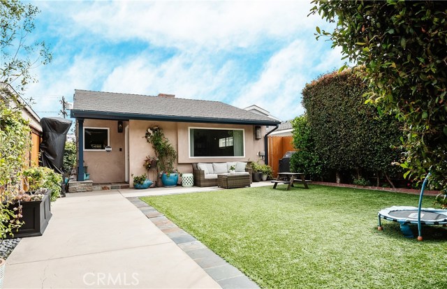 558 Rosecrans Avenue, Manhattan Beach, California 90266, 3 Bedrooms Bedrooms, ,3 BathroomsBathrooms,Residential,Sold,Rosecrans,SB20105712