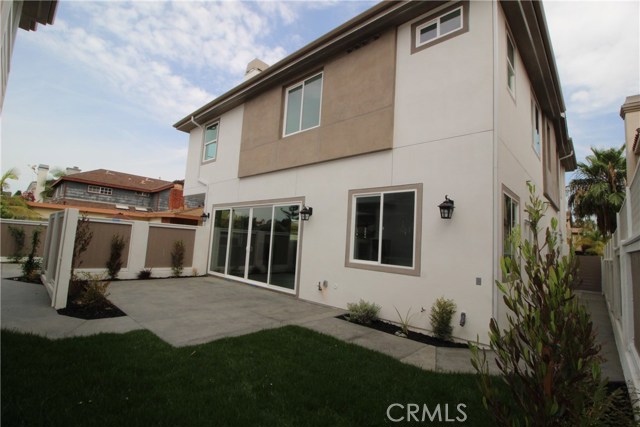 2206 Warfield Avenue, Redondo Beach, California 90278, 4 Bedrooms Bedrooms, ,3 BathroomsBathrooms,Residential,Sold,Warfield,SB18162402